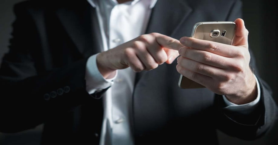 Une permanence téléphonique sans stress : c’est possible (et même recommandé) !